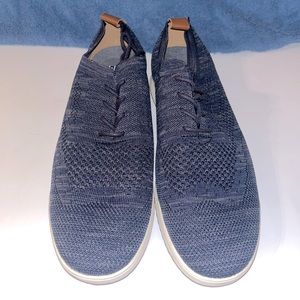 Izod flyaway, good condition, never worn, sz 10